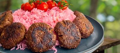 طرز تهیه کته سماقی با کباب تابه ای / ترکیب جادویی طعم و عطر خانگی