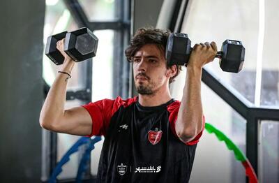 اجرای برنامه ریکاوری پرسپولیس در سالن وزنه - پارس فوتبال