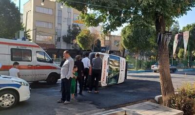 واژگونی آمبولانس اورژانس اصفهان در حین انتقال بیمار