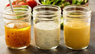 طرز تهیه ۳ مدل سس رژیمی و خوشمزه برای غذا و سالاد  