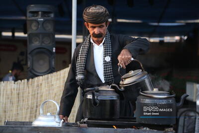میزبانی کردستانی‌ها از زائران اربعین در مرز باشماق