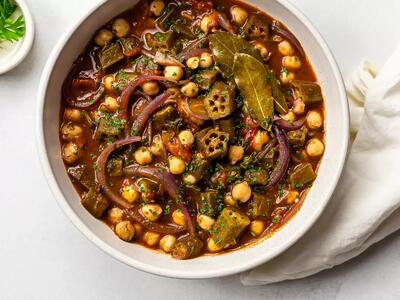 طرز تهیه خورش بامیه ترکیه‌ ای بدون گوشت