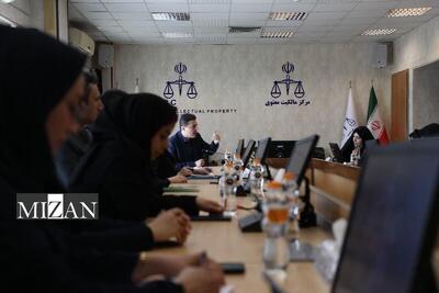 نشست هم‌اندیشی دبیرخانه کمیسیون علمی، فناوری و هوشمندسازی دولت و مرکز مالکیت معنوی برگزار شد