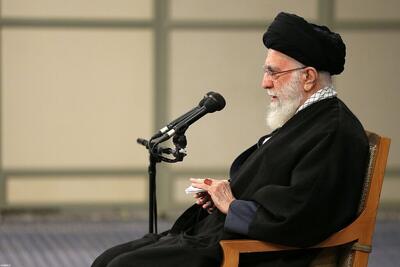انتصاب احمدیان و شمخانی به عنوان نمایندگان رهبری در شورای دفاع