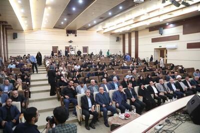 17 مرداد: روزی پر انتقاد و غیر تکریمانه/ مراسم شایسته شاید وقتی دیگر 