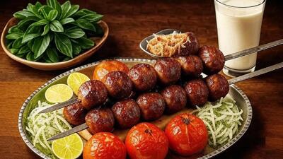 طرز تهیه کباب کوبیده ای که حتی اگه بخوای از سیخ بریزه هم نمیریزه