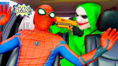 نبرد مرد عنکبوتی و اسپایدرمن | spiderman | مردعنکبوتی و هیولای سبز رنگ!