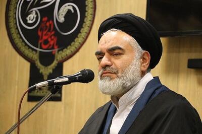 مهدوی، امام جمعه موقت اصفهان: بی‌حجابی می‌تواند موجب گسترش اختلاف و شکاف اجتماعی شود؛ مردم متدین و خانواده‌های معظم شهدا، هرگز از اصول و ارزش‌های خود عقب‌نشینی نخواهند کرد/ توسعه شبکه‌های ارتباطی بومی و فضای مجازی داخلی، یک ضرورت انکارناپذیر است