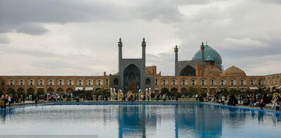 بازخوانی تاریخ؛ ادعای مالکیت شاهزاده قجری بر میدان نقش جهان اصفهان!