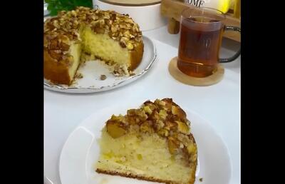 طرز تهیه کیک سیب و دارچین گردو با بافت نرم و طعم بی‌نظیر (فیلم)