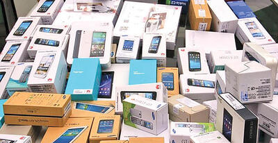 واردات تجاری موبایل ۲۵ درصد افت کرد| پشت پرده جهش واردات مسافری