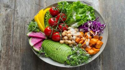 برای کاهش وزن نوع غذا مهم‌تر از میزان کالری است