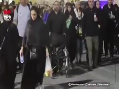 حس و حال دیدن پرچم میهن توسط زوار در مرز مهران