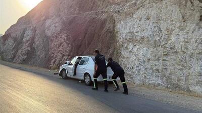 مصدومیت 5 زائر در تصادف پراید و رانا در ایلام/تلاش اورژانسی‌ها برای کاهش ترافیک