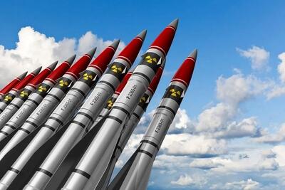 حادثه خطرناک در پایگاه بمب هسته‌ای بریتانیا؛ نشت آب رادیواکتیو دردساز شد