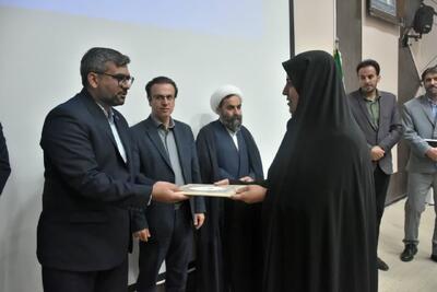 انتصاب یک بانوی کتابدار به سرپرستی کتابخانه‌های عمومی خرامه