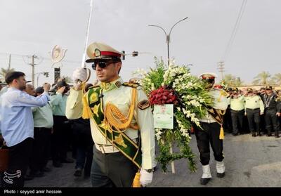 تشییع باشکوه و خاکسپاری سرهنگ شهید حسین احمدی در دشتستان- عکس صفحه استان تسنیم | Tasnim