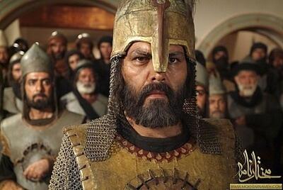 چهره متفاوت مختار در کنار نیکی کریمی سال 1388