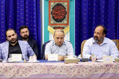 انتقاد مدیرمسئول روزنامه جهان صنعت از سیاست‌های تجاری، بحران کاغذ مطبوعات و بی‌توجهی به منابع ملی