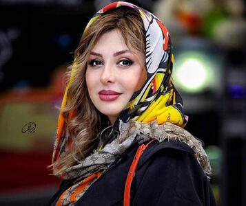 نیوشا ضیغمی در حال گلف بازی‌کردن + فیلم