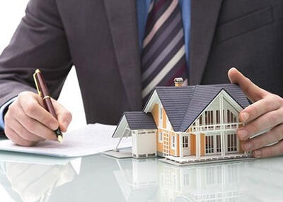 آشنایی با ویژگی های یک وکیل ملکی