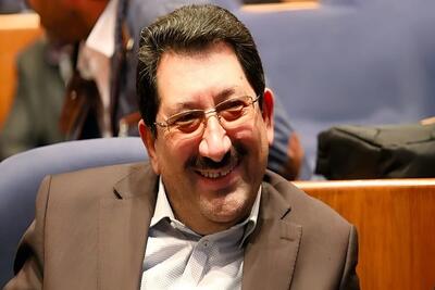 بیگانگی وزیر صمت با صنعت و تجارت!/ آقای وزیر؛ منافع چه کسانی را تامین می‌کنید؟