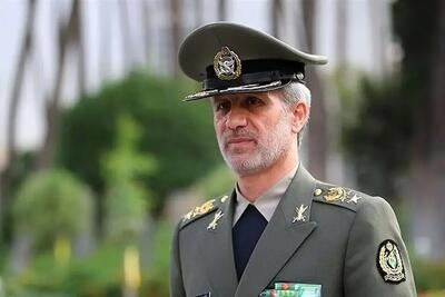 فرمانده کل ارتش: همکاری‌های دفاعی ایران و آفریقای جنوبی با سرعت بیشتری ادامه پیدا می‌کند (فیلم)