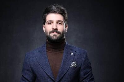 ببینید | نوازندگی غمگینانه حمید هیراد روی تخت بیمارستان