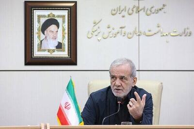 پزشکان از قالب‌های محدود خارج و نجات‌بخش جامعه باشند