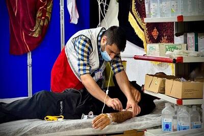 ارائه خدمات پزشکی بیش از ۵۰ درمانگاه در مسیر نجف تا کربلا به زائران