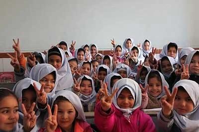 دانش‌ آموزان افغانستانی فقط با کد ۱۰ رقمی ثبت‌نام می‌شوند