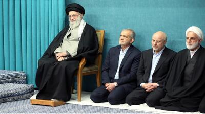 اینکه می‌گویند رهبری تحت تاثیر فشارهاست بدترین اهانت به آقاست