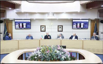 جامعه پزشکی توانمندیِ خروج از چارچوب‌های سنتی را دارد