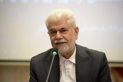 پزشک با درآمد ۱۴ میلیونی در ماه سراغ زیرمیزی می رود!