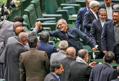 چرا تندروها از پزشکیان عصبانی‌اند؛ تلاش برای ساختن «بنی‌صدر» جدید