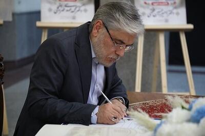 تاکید وزیر علوم بر تداوم جهاد علمی و حفظ دستاوردهای دانشمندان شهید