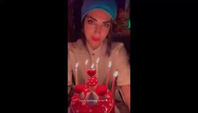 هلیا امامی و جشن تولد دور از انتظار؛ سادگی کیک تولد او در کانون توجهات قرار گرفت