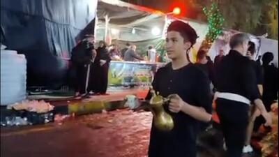 پذیرایی از زوار اربعین با قهوه + فیلم
