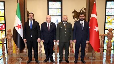 وزیر دفاع ترکیه با مقامات دولت موقت سوریه دیدار کرد