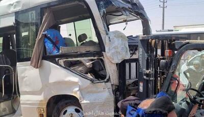 برخورد اتوبوس زائران در محور بصره – شلمچه؛  چهار نفر کشته و ۵۷ نفر مصدوم شدند