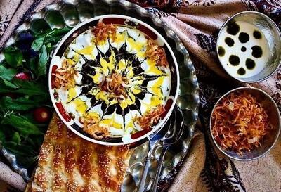 کالری آش رشته : یک ملاقه آش رشته چند کالری دارد ؟