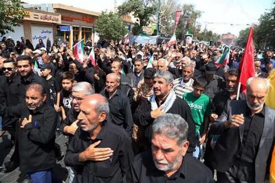 دلدادگان حسینی در قزوین راهپیمایی کردند