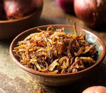 طرز تهیه پیاز داغ خشک مجلسی با ماندگاری بالا