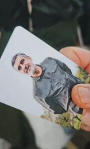واکنش زائران اربعین به عکس سردار شهید حاجی‌زاده