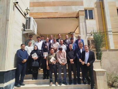 فرماندار سیروان: خبرنگاران وجدان بیدار جامعه هستند