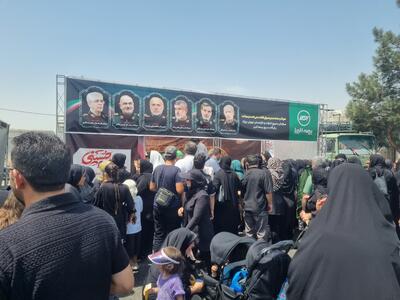 برپایی موکب خدمت رسانی بیمه البرز در مسیر راهپیمایی جاماندگان اربعین حسینی | اقتصاد24