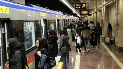جیب‌بری در ایستگاه مترو با یک شگرد عجیب