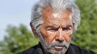 تصویر روز | «محمد علی فردین و فرامرز قریبیان» در نمایی از فیلم غزل؛ سال 55 | گلی شی