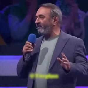 خوانندگی زیبای علی اوسیوند در برنامه صداتو! / همخوانی الیکا عبدالرزاقی با آهنگ غروب پاییزه!