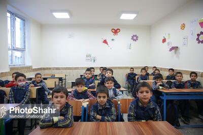 امتناع از ثبت نام دانش آموزان در مدارس دولتی، تخلف است